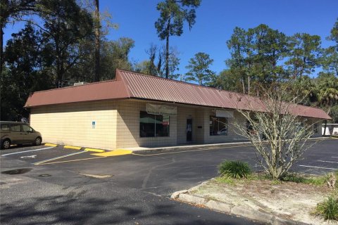 Immobilier commercial à Gainesville, Floride 738.29 m2 № 2106488