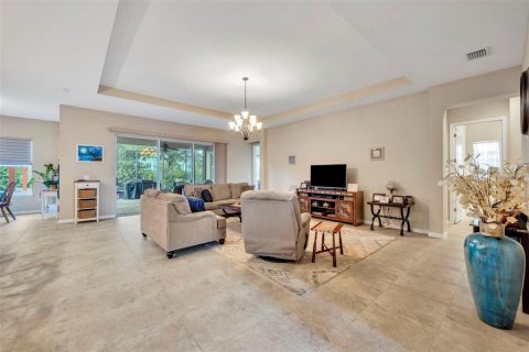 Villa ou maison à vendre à DeLand, Floride: 3 chambres, 236.34 m2 № 1909740 - photo 7