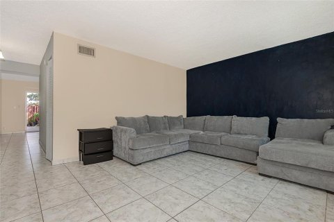 Adosado en venta en Fort Lauderdale, Florida, 3 dormitorios, 119.84 m2 № 2116020 - foto 2