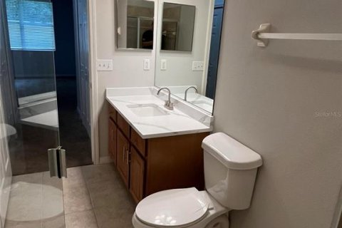 Купить кондоминиум в Сарасота, Флорида 8 комнат, 112.41м2, № 2258619 - фото 19