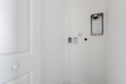 Immobilier commercial à vendre à Rotonda, Floride: 9 chambres, 97.27 m2 № 1419538 - photo 8