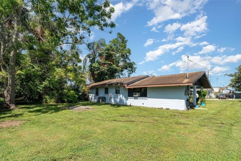 Villa ou maison à vendre à Bradenton, Floride: 2 chambres, 91.42 m2 № 1911094 - photo 15