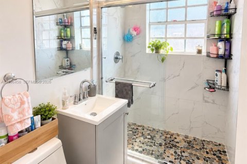 Купить коммерческую недвижимость в Майами-Бич, Флорида 324.97м2, № 2421539 - фото 5
