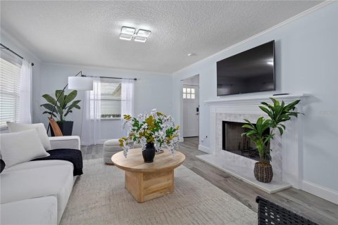 Casa en venta en Maitland, Florida, 3 dormitorios, 202.06 m2 № 2119579 - foto 7