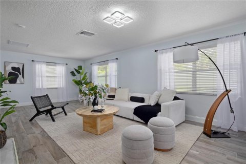 Casa en venta en Maitland, Florida, 3 dormitorios, 202.06 m2 № 2119579 - foto 4