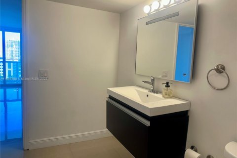 Copropriété à vendre à Sunny Isles Beach, Floride: 1 chambre, 92.07 m2 № 1967699 - photo 13