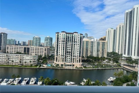 Copropriété à vendre à Sunny Isles Beach, Floride: 1 chambre, 92.07 m2 № 1967699 - photo 23
