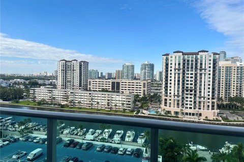Copropriété à vendre à Sunny Isles Beach, Floride: 1 chambre, 92.07 m2 № 1967699 - photo 28