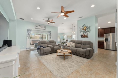 Villa ou maison à vendre à Oxford, Floride: 3 chambres, 178 m2 № 1760362 - photo 7
