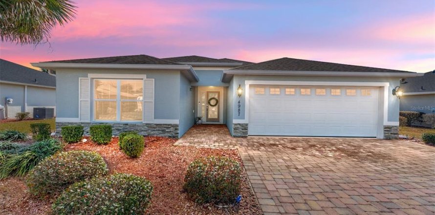 Villa ou maison à Oxford, Floride 3 chambres, 178 m2 № 1760362