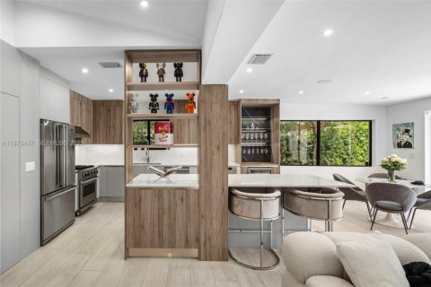 Купить виллу или дом в Майами-Бич, Флорида 4 спальни, 228.08м2, № 2055168 - фото 15