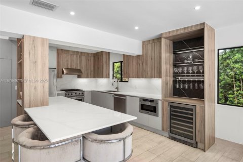 Купить виллу или дом в Майами-Бич, Флорида 4 спальни, 228.08м2, № 2055168 - фото 20