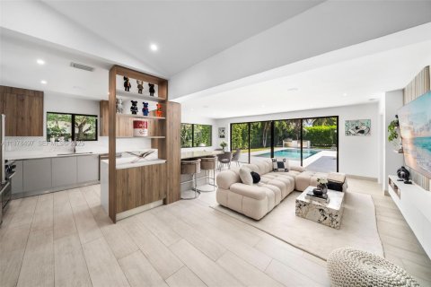 Купить виллу или дом в Майами-Бич, Флорида 4 спальни, 228.08м2, № 2055168 - фото 12