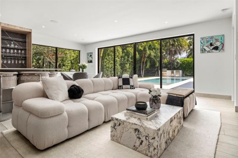 Купить виллу или дом в Майами-Бич, Флорида 4 спальни, 228.08м2, № 2055168 - фото 14