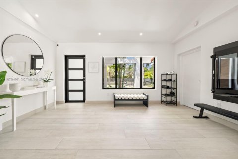 Купить виллу или дом в Майами-Бич, Флорида 4 спальни, 228.08м2, № 2055168 - фото 10