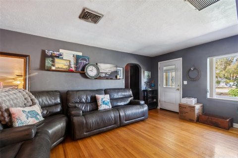 Casa en venta en Saint Petersburg, Florida, 4 dormitorios, 139.35 m2 № 2123278 - foto 25