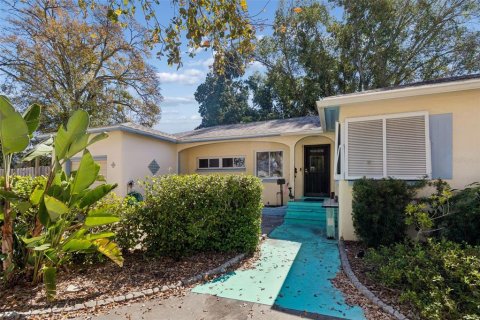 Casa en Saint Petersburg, Florida 4 dormitorios, 139.35 m2 № 2123278