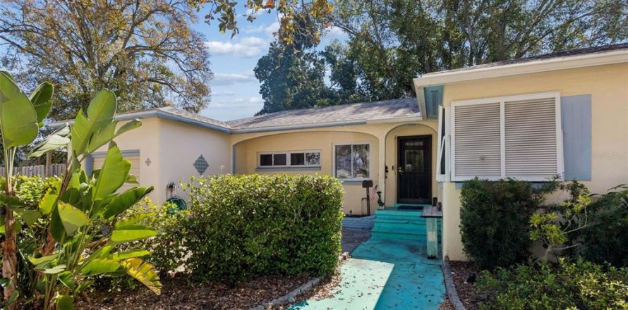 Casa en Saint Petersburg, Florida 4 dormitorios, 139.35 m2 № 2123278