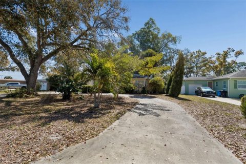 Casa en venta en Saint Petersburg, Florida, 4 dormitorios, 139.35 m2 № 2123278 - foto 19