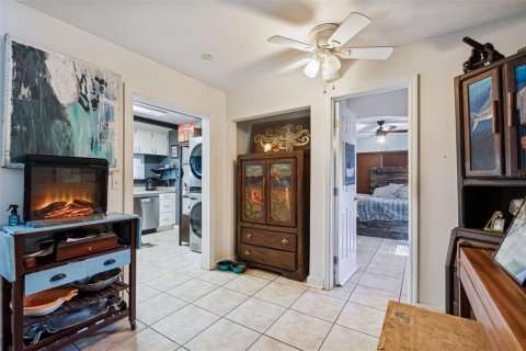 Casa en venta en Saint Petersburg, Florida, 4 dormitorios, 139.35 m2 № 2123278 - foto 29