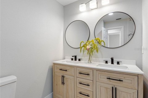 House in Tampa, Florida 3 bedrooms, 144.93 sq.m. № 1822382 - photo 26