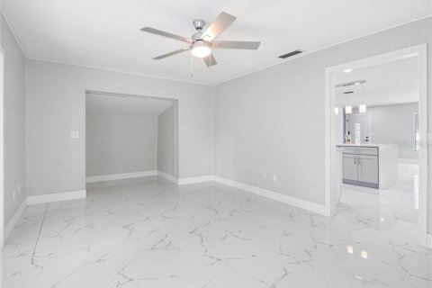 House in Tampa, Florida 3 bedrooms, 144.93 sq.m. № 1822382 - photo 21