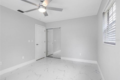 House in Tampa, Florida 3 bedrooms, 144.93 sq.m. № 1822382 - photo 30