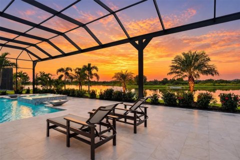 Casa en venta en Lakewood Ranch, Florida, 4 dormitorios, 415.92 m2 № 2429106 - foto 7