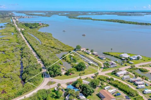 Terreno en venta en Oak Hill, Florida № 1217927 - foto 2