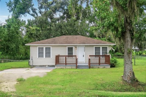 House in Plant City, Florida 3 bedrooms, 98.85 sq.m. № 1901790 - photo 1