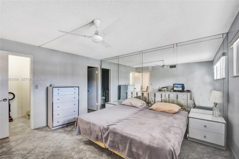 Copropriété à vendre à Pembroke Pines, Floride: 2 chambres, 108.7 m2 № 2076317 - photo 17