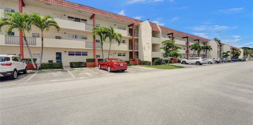 Condo à Pembroke Pines, Floride, 2 chambres  № 2076317