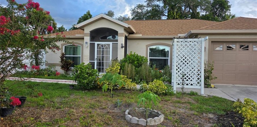 Villa ou maison à North Port, Floride 3 chambres, 120.49 m2 № 2216094