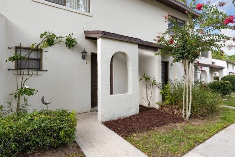 Condo in Gainesville, Florida, 2 bedrooms  № 2142727