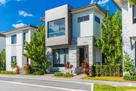 Casa en venta en Doral, Florida, 4 dormitorios, 230.12 m2 № 1964744 - foto 1