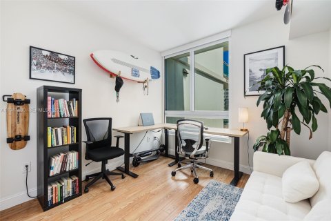 Condominio en venta en Miami, Florida, 2 dormitorios, 99.87 m2 № 2003661 - foto 14