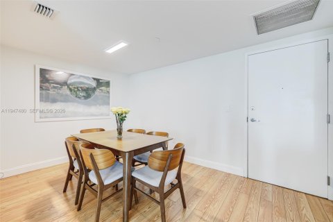 Condominio en venta en Miami, Florida, 2 dormitorios, 99.87 m2 № 2003661 - foto 7