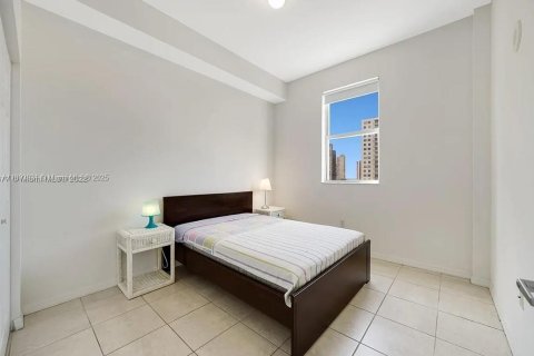 Copropriété à louer à Miami, Floride: 2 chambres, 70.98 m2 № 1945696 - photo 5