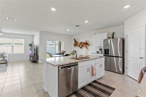 Casa en venta en Kissimmee, Florida, 4 dormitorios, 169.83 m2 № 1686727 - foto 7