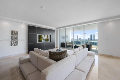 Condominio en alquiler en Aventura, Florida, 3 dormitorios, 303.23 m2 № 2041508 - foto 6