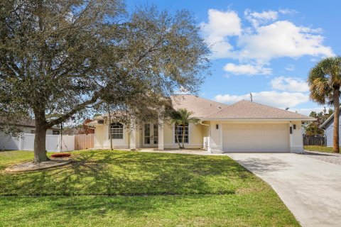 Casa en venta en Port St. Lucie, Florida, 4 dormitorios, 197.32 m2 № 2078739 - foto 3
