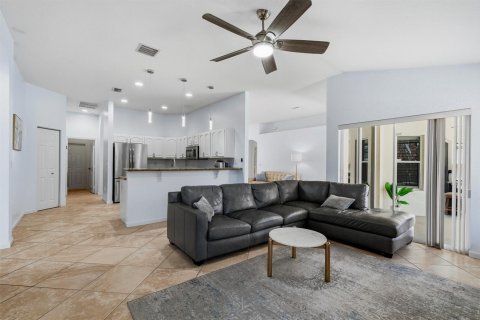 Casa en venta en Port St. Lucie, Florida, 4 dormitorios, 197.32 m2 № 2078739 - foto 17