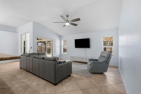 Casa en venta en Port St. Lucie, Florida, 4 dormitorios, 197.32 m2 № 2078739 - foto 16