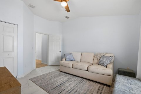 Casa en venta en Port St. Lucie, Florida, 4 dormitorios, 197.32 m2 № 2078739 - foto 11