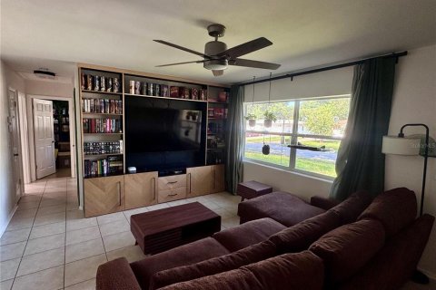 House in Clearwater, Florida 3 bedrooms, 138.89 sq.m. № 2259432 - photo 6
