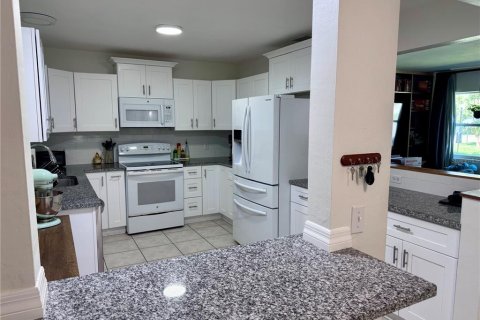 House in Clearwater, Florida 3 bedrooms, 138.89 sq.m. № 2259432 - photo 7