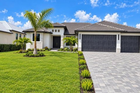 Villa ou maison à vendre à Punta Gorda, Floride: 4 chambres, 201.23 m2 № 2360695 - photo 13