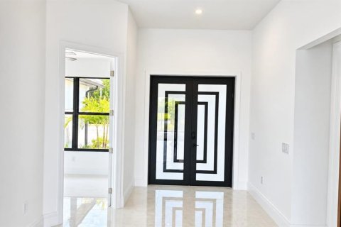 Villa ou maison à vendre à Punta Gorda, Floride: 4 chambres, 201.23 m2 № 2360695 - photo 14