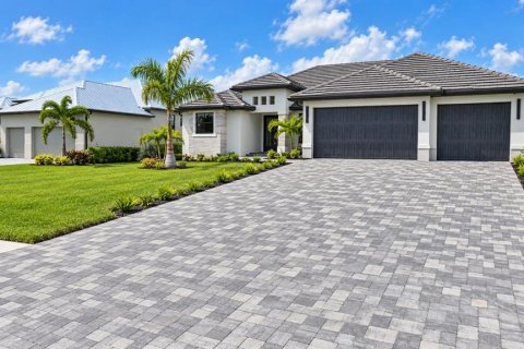 Villa ou maison à vendre à Punta Gorda, Floride: 4 chambres, 201.23 m2 № 2360695 - photo 9