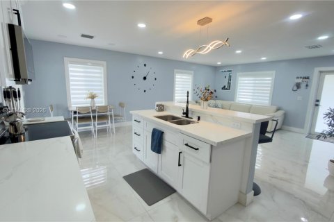 Купить виллу или дом в Хомстед, Флорида 3 спальни, 102.19м2, № 2049917 - фото 26